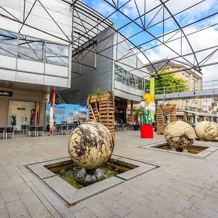 2 Chambres Hypercentre Nazaire Apartment *